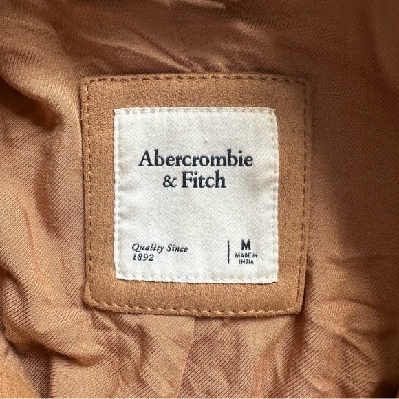 Abercrombie shortwaisted zipper buttersoft vegan suede Jacket Size M (fit Small) - Picture 7 of 10